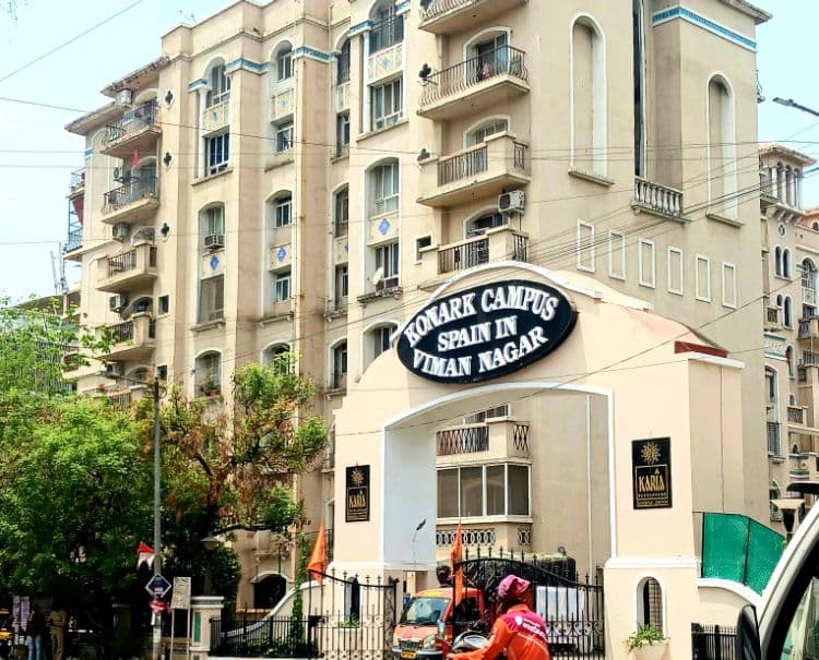 Spacious 4 BHK in Konark Campus, Viman Nagar – 1900 sq ft Carpet